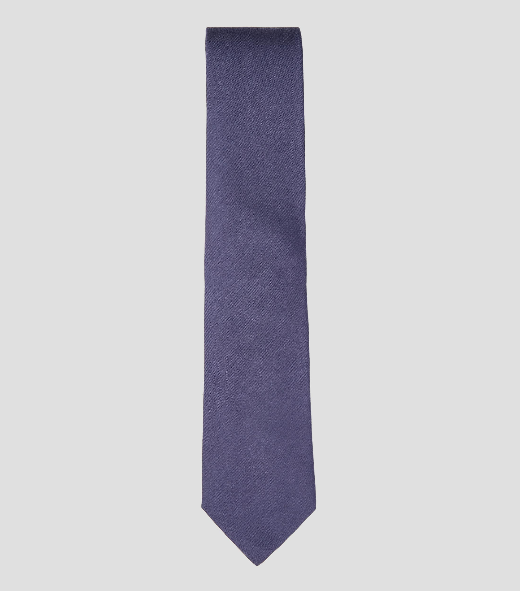 Corbata ancha lisa